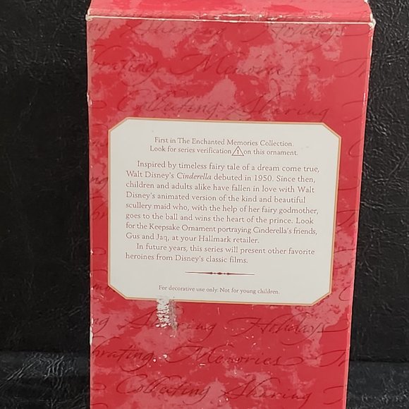 Vintage 1997 Hallmark Keepsake Ornament Disney Cinderella The Enchanted Memories - Picture 2 of 10